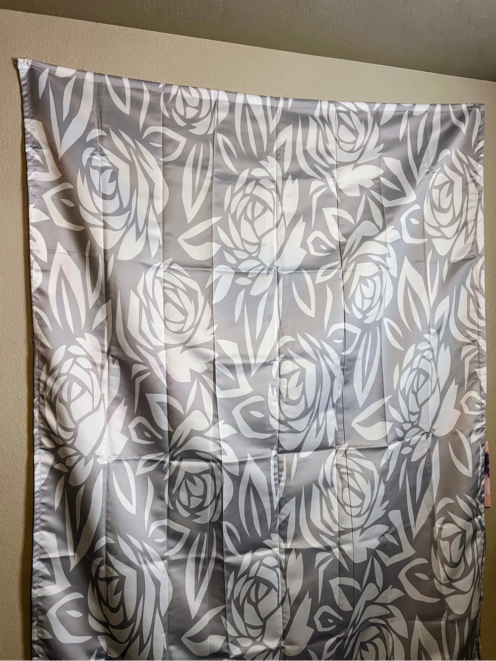Silver Rose Wall Tapestry 60x90 Gray Floral Gothic Dark Academia Room Decor New